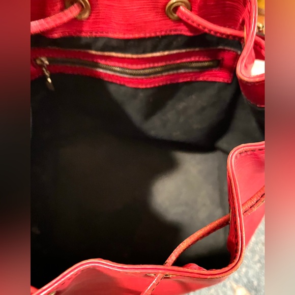 Louis Vuitton Vintage Red Epi Leather Petit Noé Bucket Bag - Picture 7 of 10